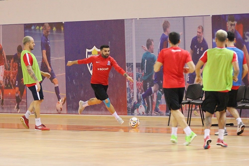 "Yaxşı oynayıb uduzanda heç kim bizi təbrik etmir" - millimizin üzvü