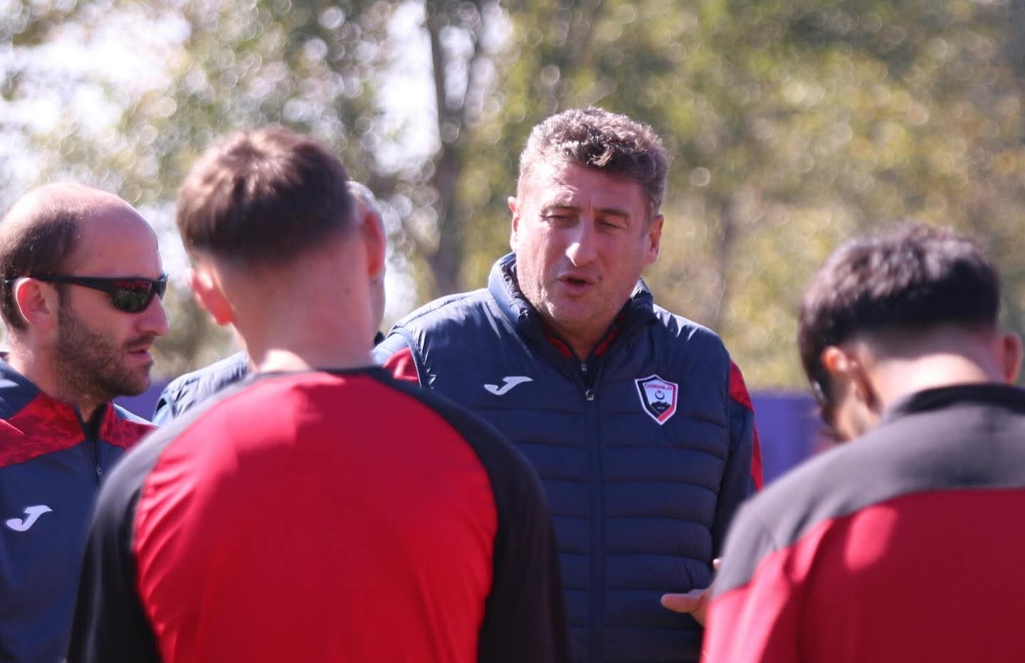 Kaxaber Tsxadadze: "Oyunun qırılma nöqtəsi "İmişli"nin futbolçusunun meydandan qovulmaması oldu"