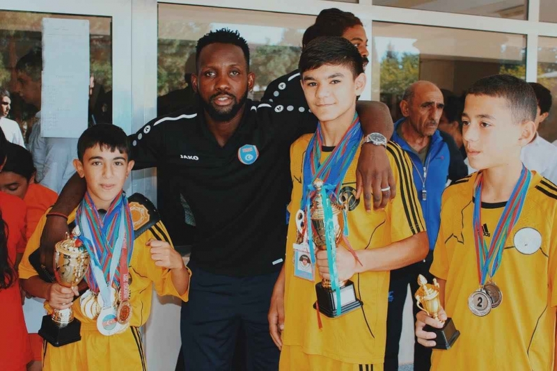 "Turan Tovuz"un futbolçuları məktəblilərin qonağı oldular - FOTOLAR