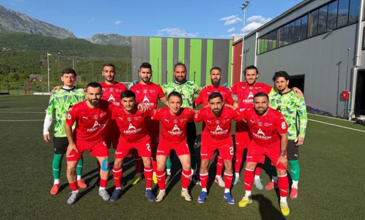 Millimiz Bosniya və Herseqovina yığmasını darmadağın etdi