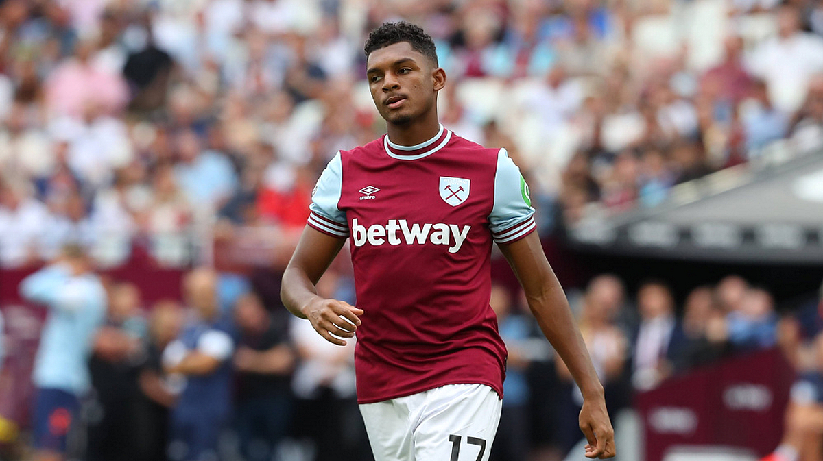 Portuqaliya klubu "Vest Hem"in hücumçusunu transfer etdi