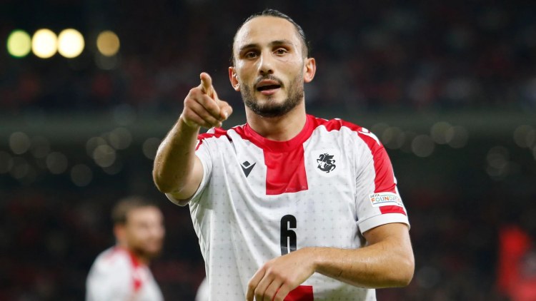 "Beşiktaş" gürcünü istəyir