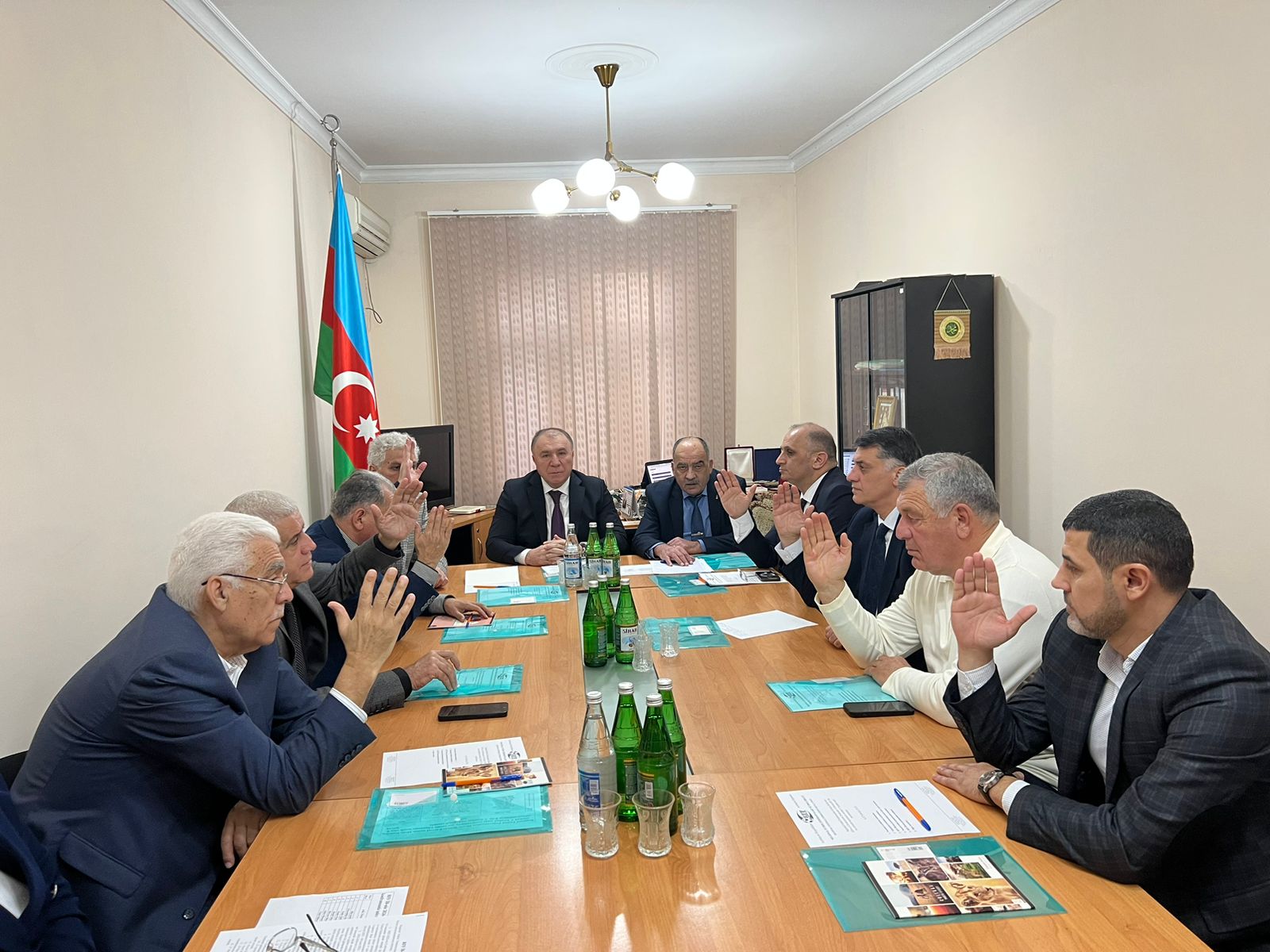 İsgəndər Cavadov növbəti dəfə federasiya prezidenti seçildi