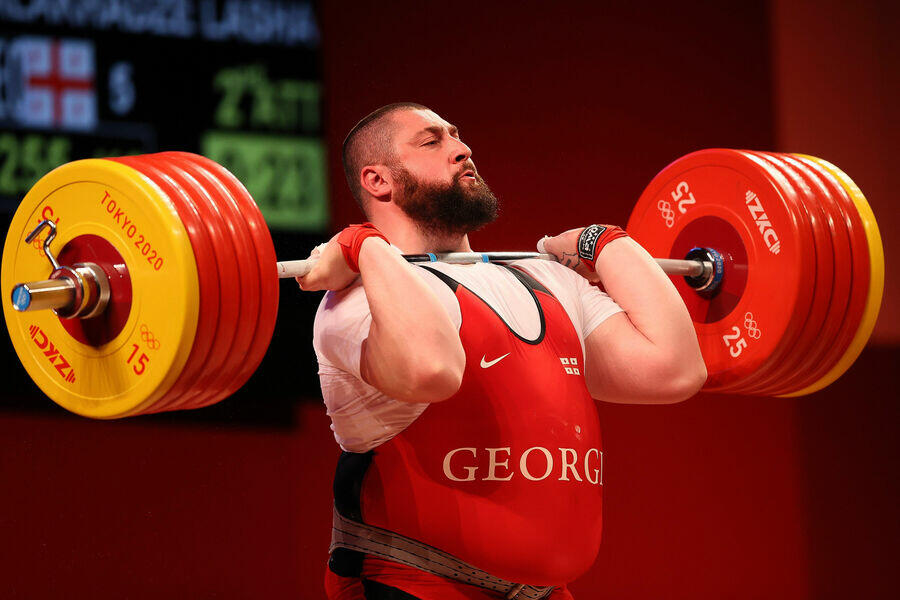 Gürcüstanlı ağır atlet üçqat Olimpiya çempionu oldu