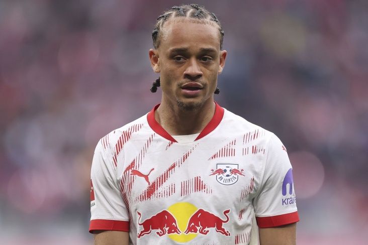 Xavi Simonsun ürəyi “Çelsi”dədir