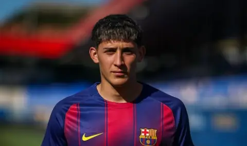 "Barselona" zədəli müdafiəçi ilə müqaviləni uzatdı