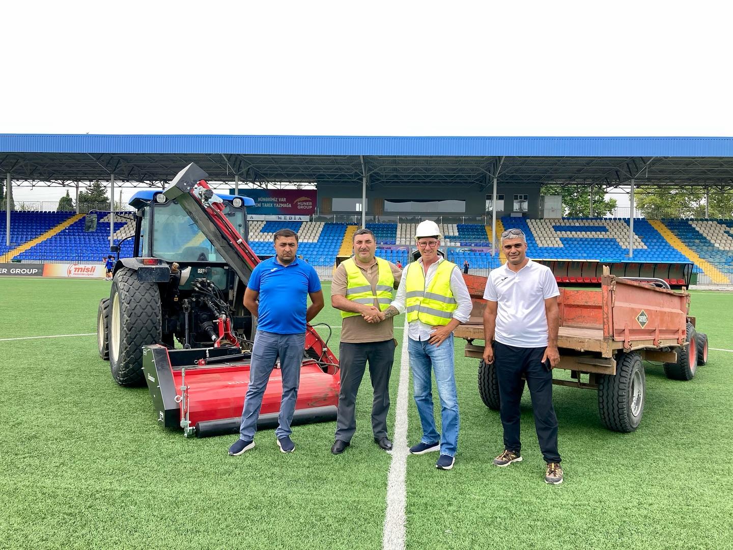 Tovuz stadionunun örtüyü dəyişdirilir