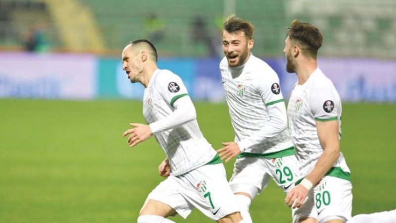 Türklər Namiq Ələsgərov haqda: "Səfərdəki performansı heyranedicidi"