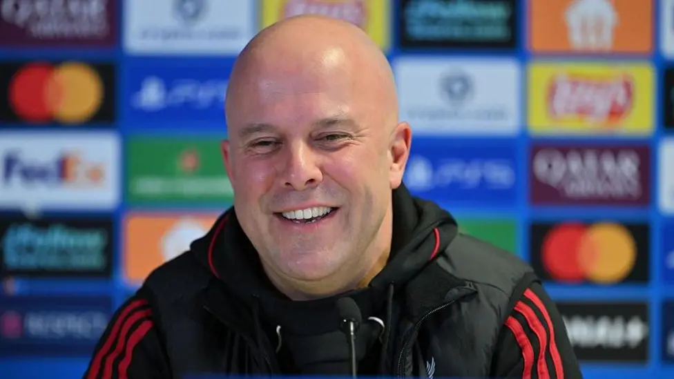 Arne Slot: " Xabi Alonso mənə zəng edib dedi ki, altı ay sonra komandaya o rəhbərlik edəcək"