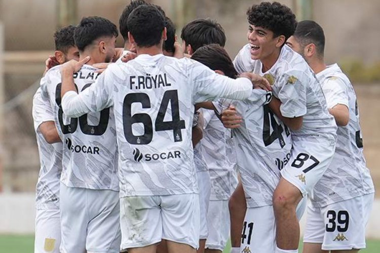 "Qarabağ" - "Neftçi" matçında 6 qol, 2 qırmızı vərəqə