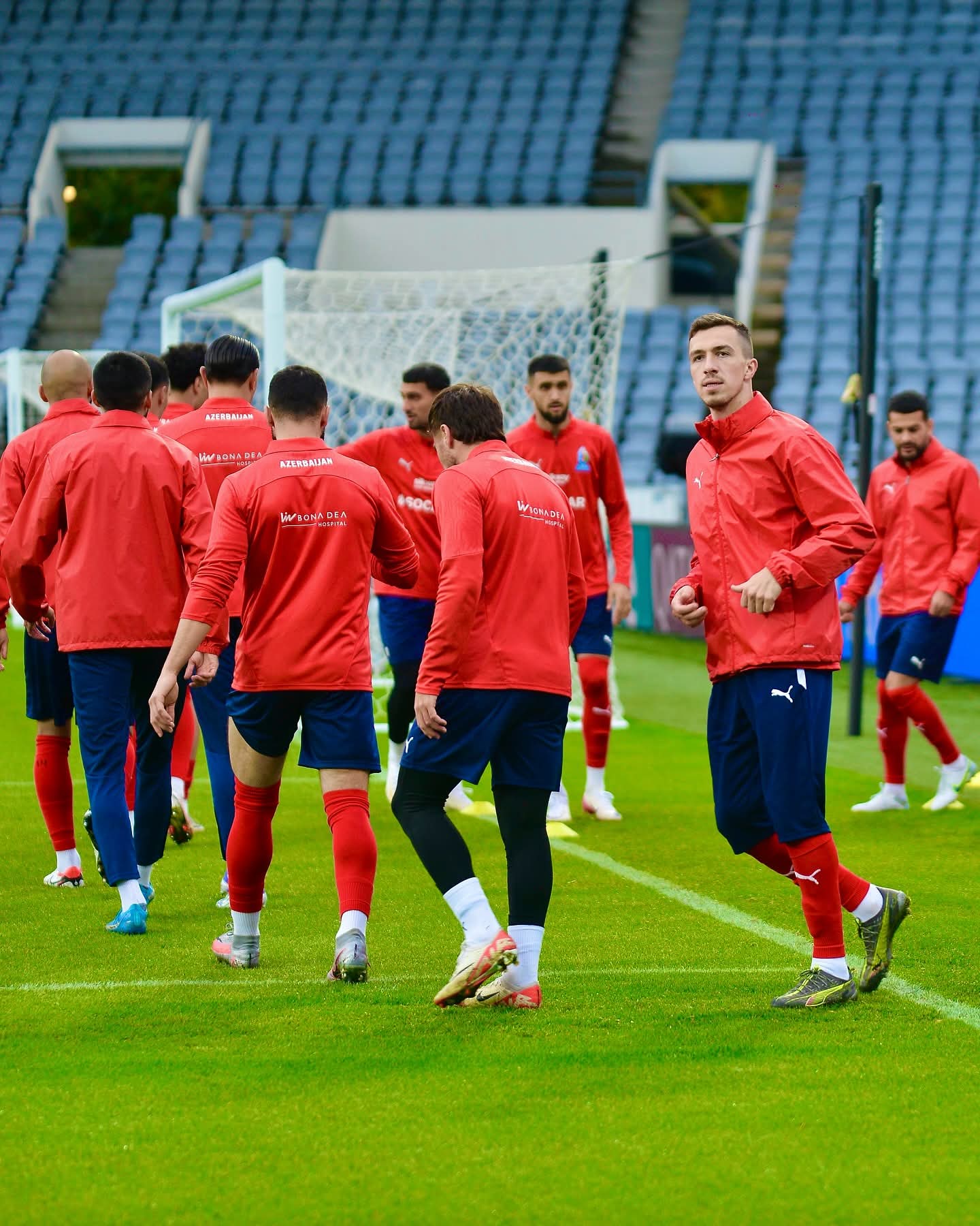 Millimiz İslandiya ilə oyundan əvvəl məşqə çıxdı