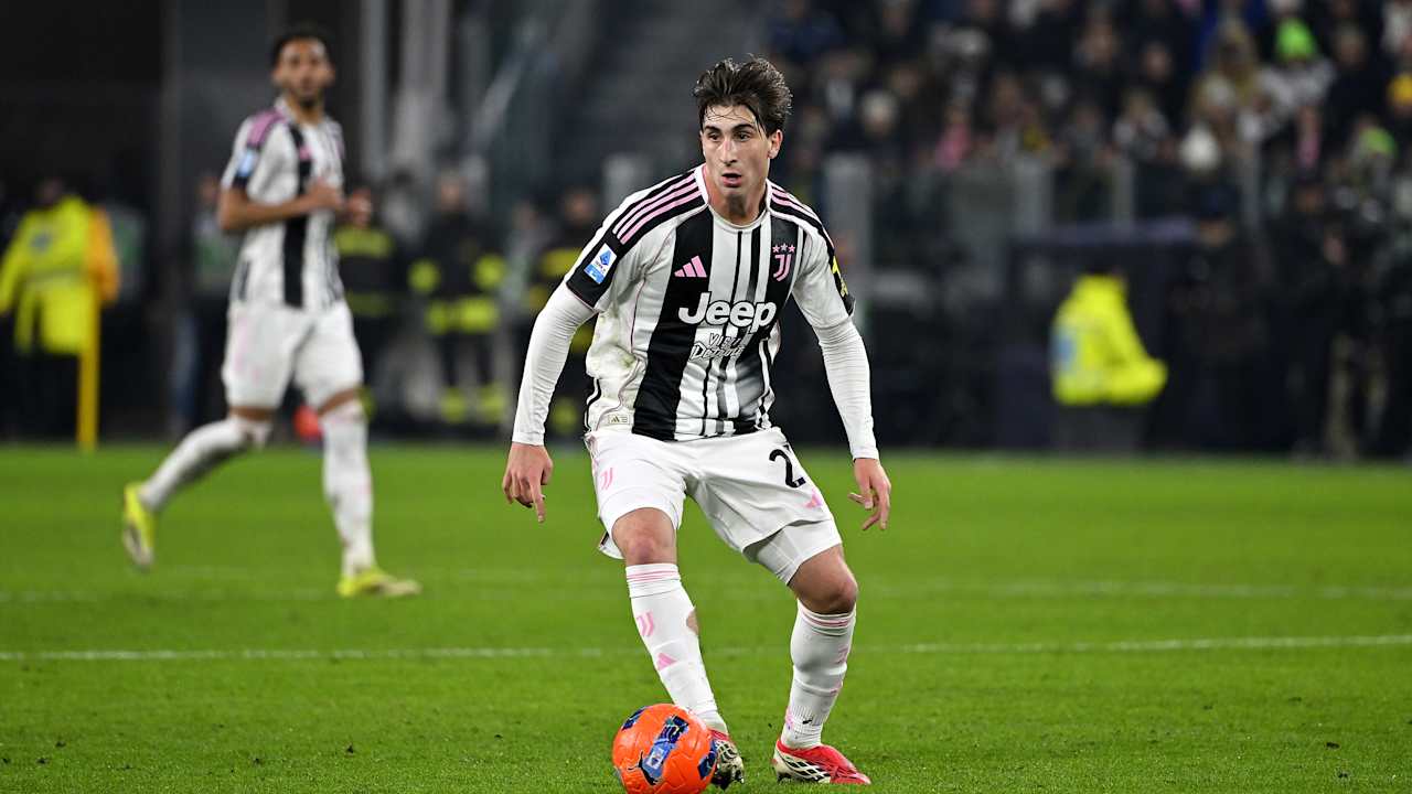 "Beşiktaş" italyalı futbolçunu heyətinə qatır