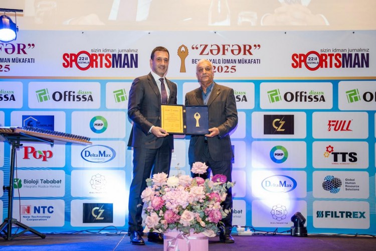 Emrah Çelikel mükafatlandırıldı