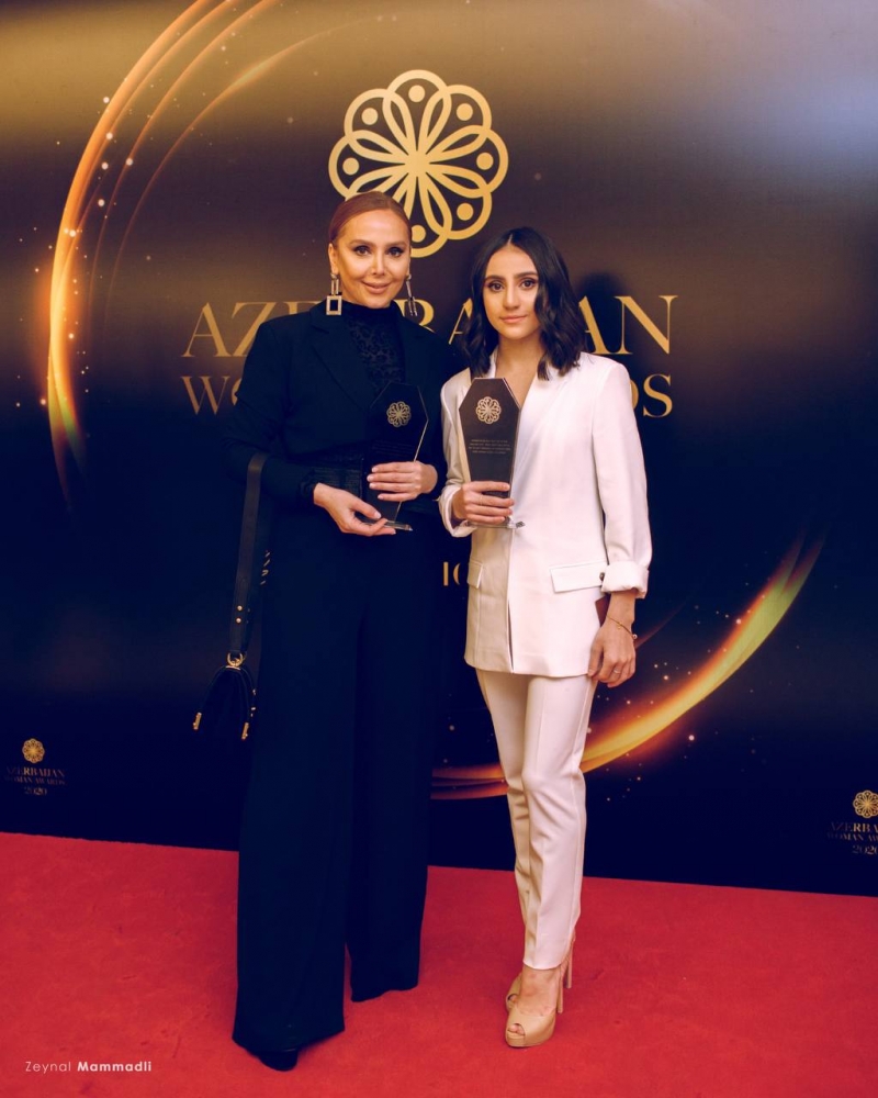 Azərbaycanlı gimnast anası ilə bərabər “Azerbaijan Woman Awards”a layiq görüldülər - FOTOLAR