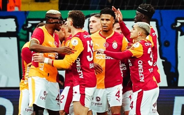 "Qalatasaray"dan səfərdə darmadağın