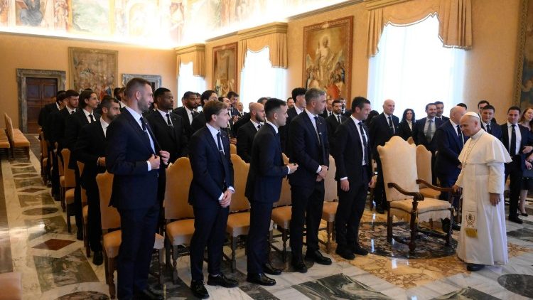 Roma Papası "İnter"in futbolçuları ilə görüşüb