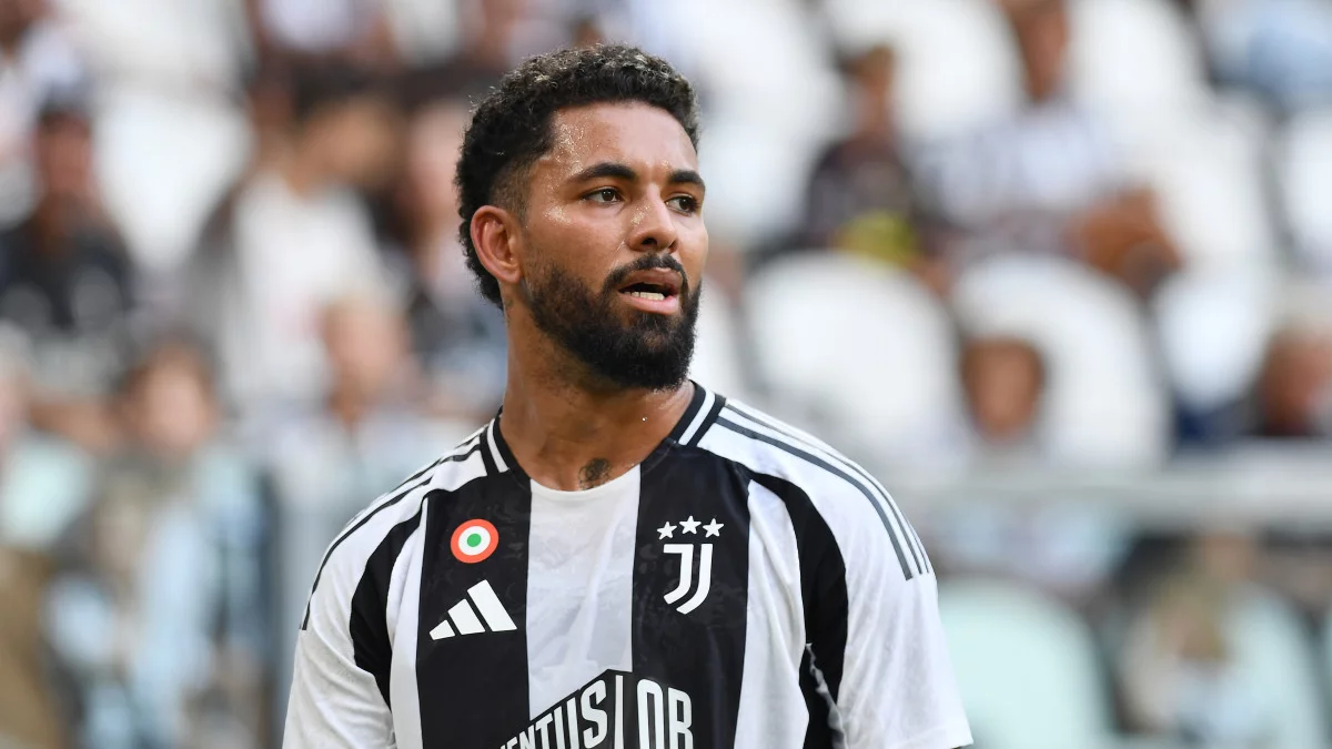 “Everton” braziliyalıya görə “Yuventus”a təklif göndərib