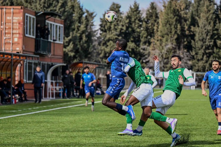 "Mingəçevir" "Zaqatala" ilə heç-heçə etdi, "Difai" qalib gəldi