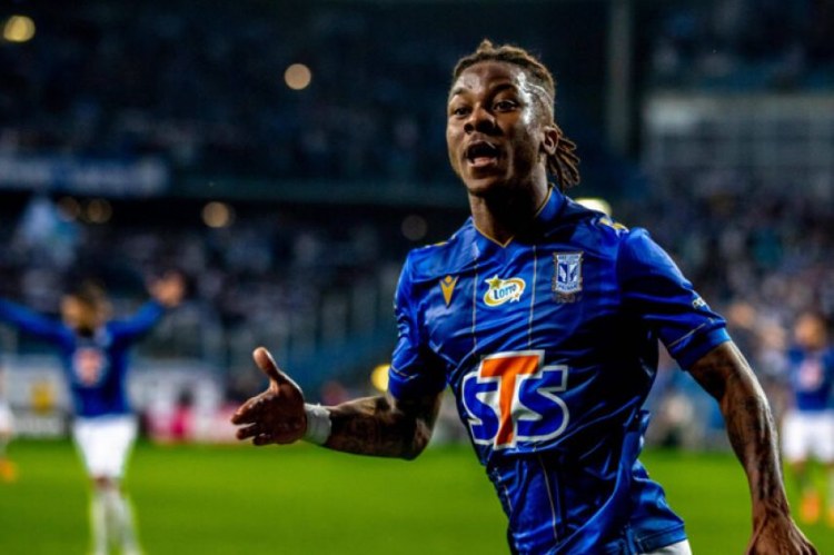 "Lex"in yarımmüdafiəçisinin müştərisi arasında Azərbaycan klubu da var