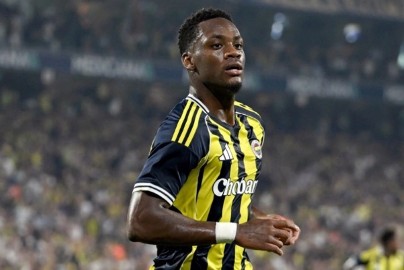 "Fənərbaxça"nın hücumçusu "Zenit"də - RƏSMİ