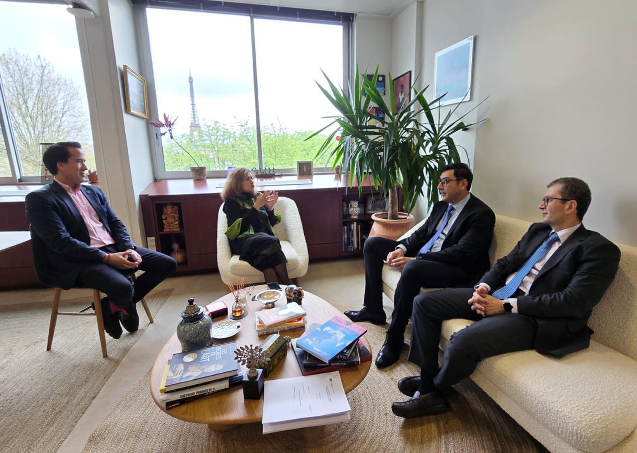 Fərid Qayıbov Qabriela Ramosla görüşüb