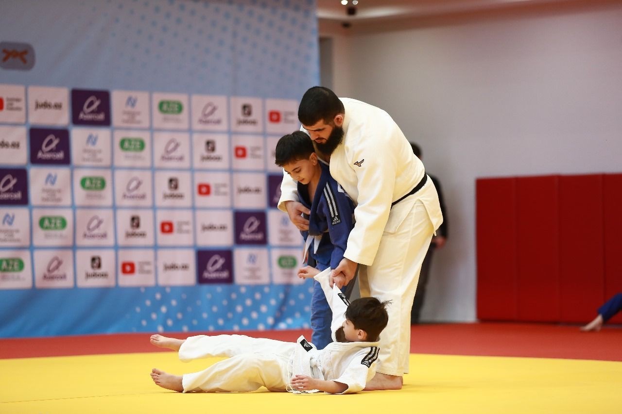 Kəmər dərəcələri üzrə imtahanlar keçirilib