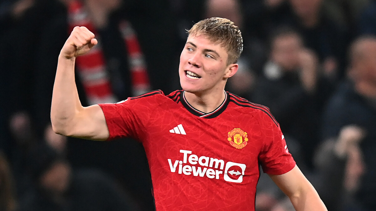 “Milan” danimarkalı hücumçunu icarəyə götürmək istəyir