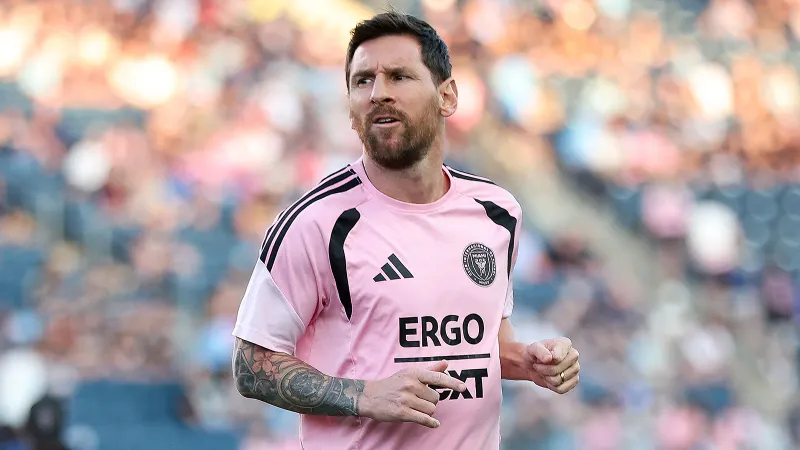 Kral ailəsi Lionel Messini şam yeməyinə dəvət edib