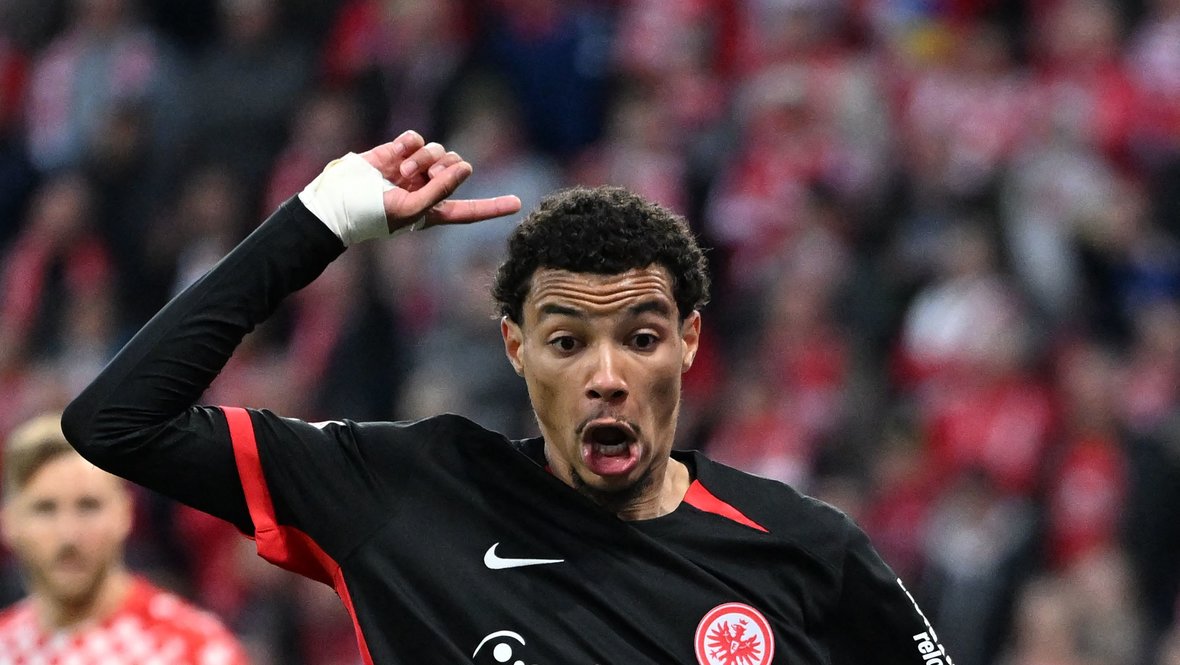 “Liverpul” 100 milyon qiyməti olan hücumçunu istəyir