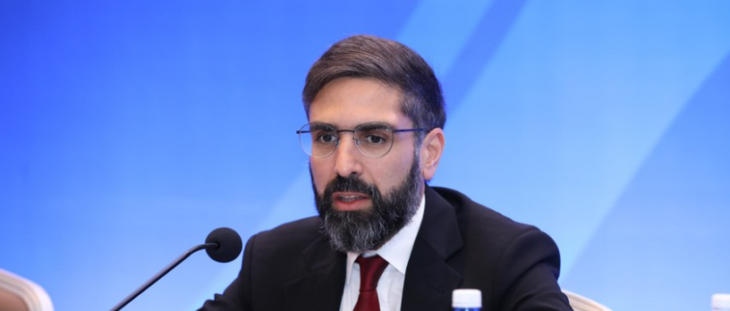 Rövşən Nəcəf: "Maliyyə dayanıqlılığı təmin olunmalıdır"