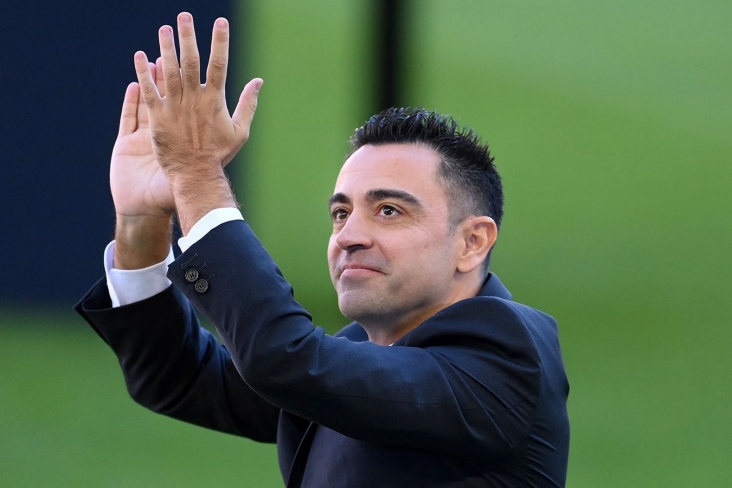 Xavi "Çelsi"nin "sükanı arxasına" keçə bilər