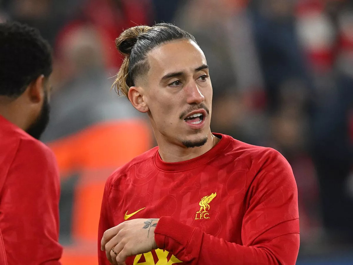 “Liverpul” yunan müdafiəçini satmağı planlaşdırır