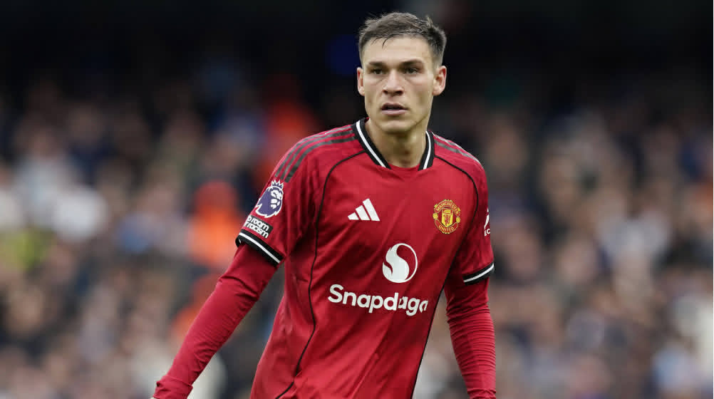 "Mançester Yunayted"in yarımmüdafiəçisi "Yuventus"un hədəfində