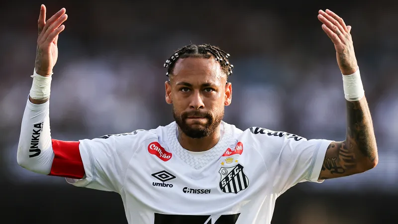 Neymarla komanda yoldaşları arasında narazılıq
