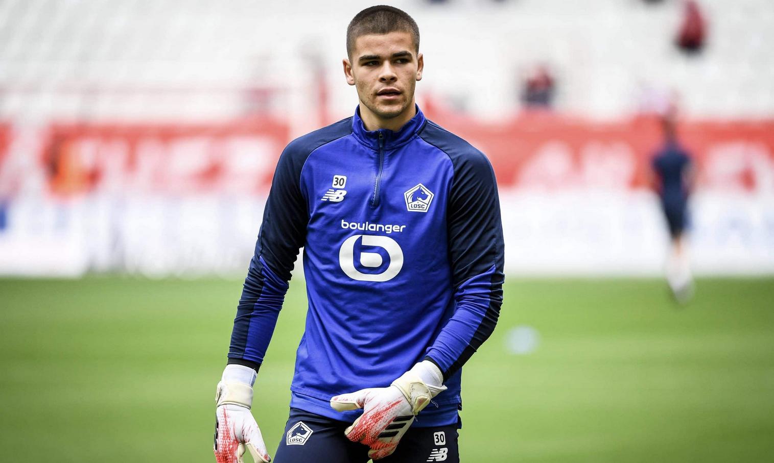 “Nyukasl” fransalı qapıçı ilə müqavilə bağlayacaq