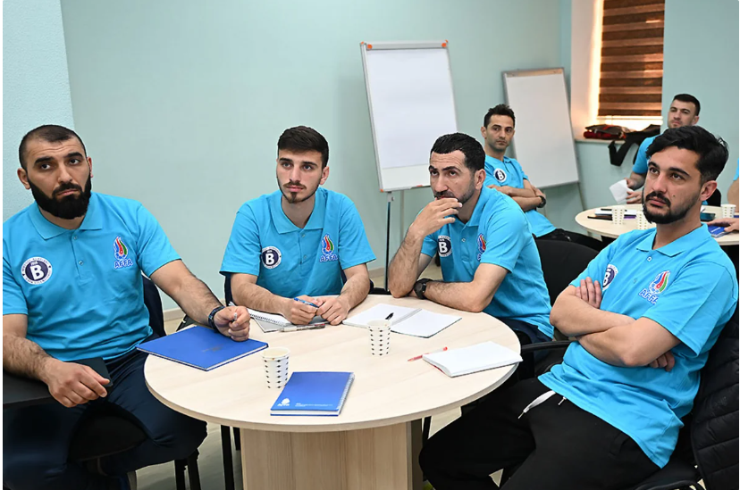 UEFA-nın B kateqoriyalı məşqçi kursunun III mərhələsi start götürdü