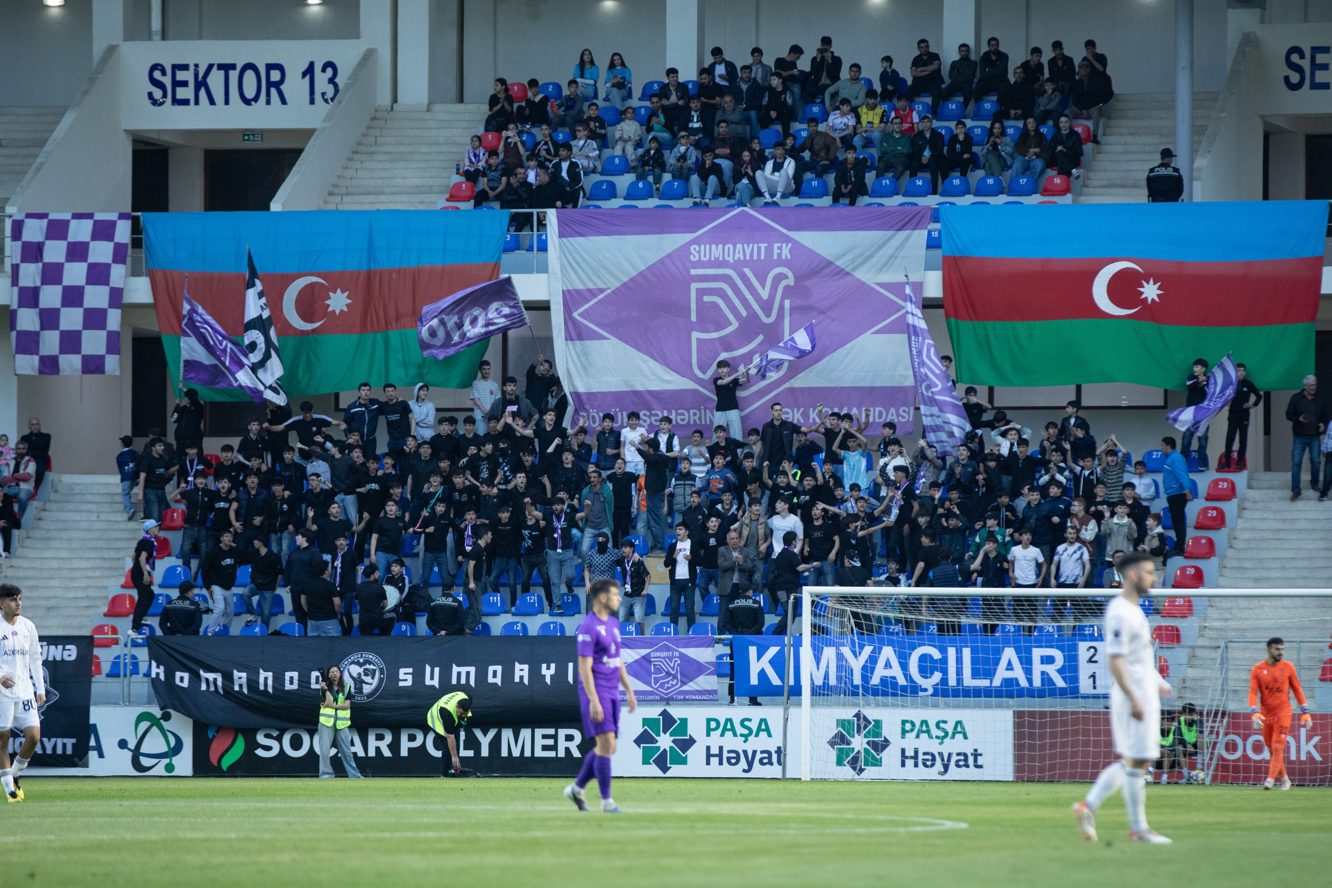 Misli Premyer Liqasında sonuncu turun azarkeş mənzərəsi