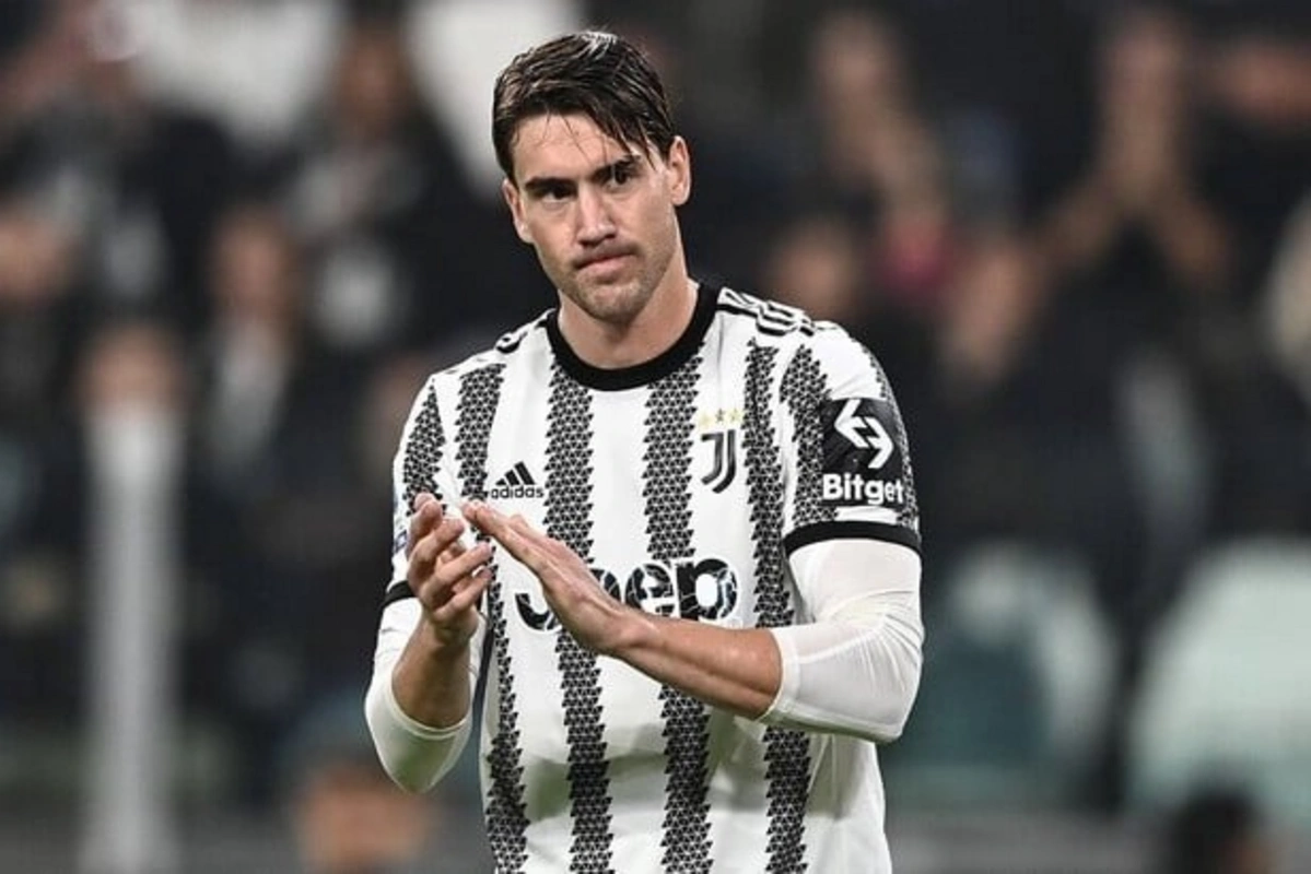 “Yuventus” serb hücumçu ilə vidalaşacaq