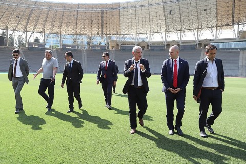 Fernandu Santuş stadionları "təftiş" edib