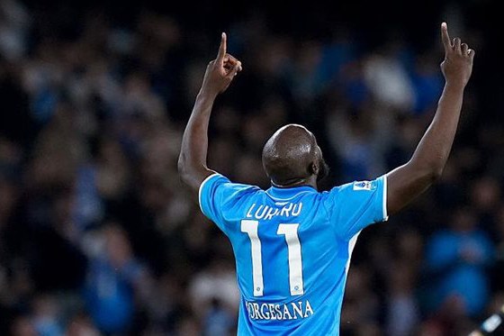 Lukaku millinin heyətindən kənarlaşdırıldı