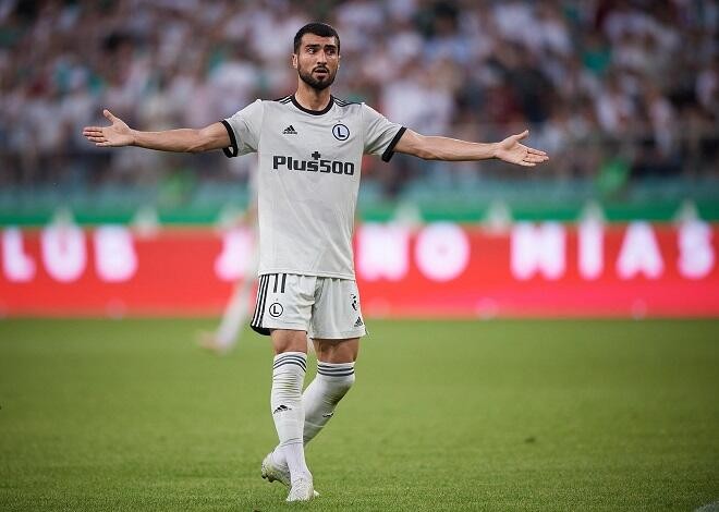 "Mahir Emrelini mühakimə etmək çətindi"