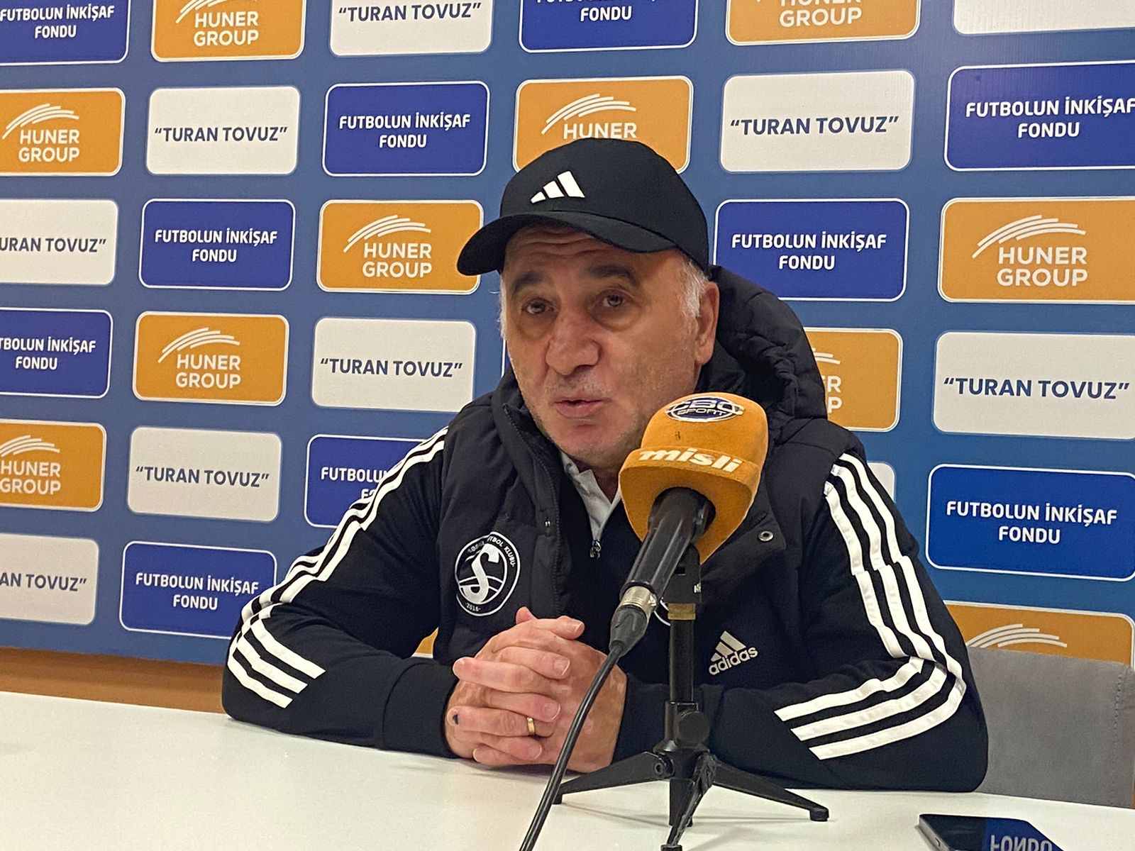 Şahin Diniyev: "Bəlkə də "Ayaks"la oyun tarixə qızıl hərflərlə yazılacaq"