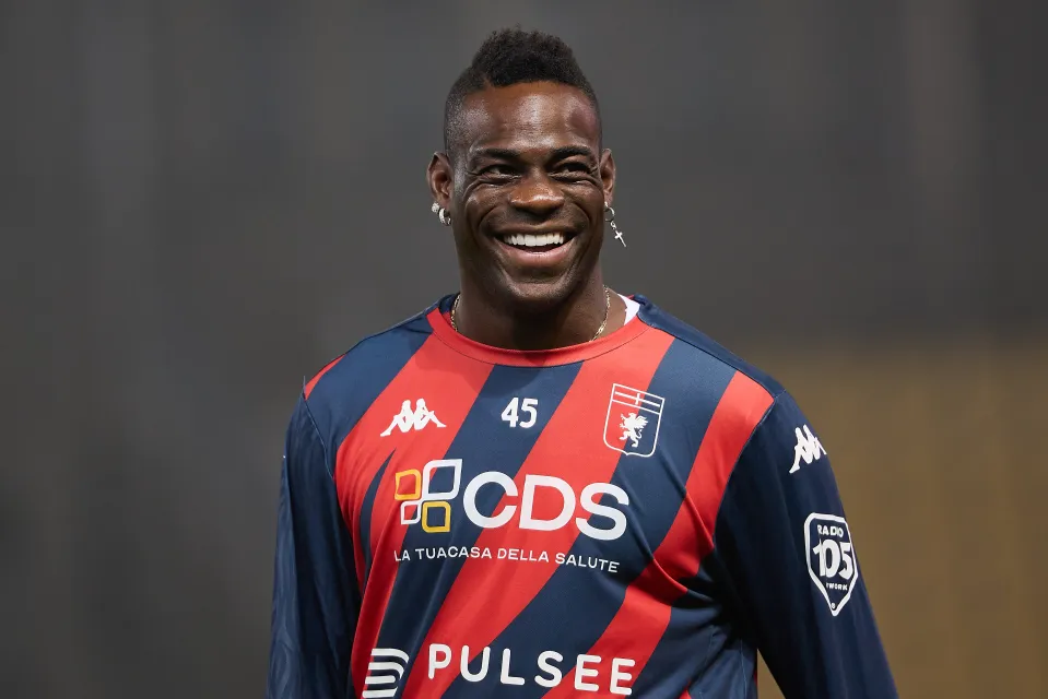 Mario Balotelli A seriyasına yüksələn komandanın maraq dairəsinə düşüb