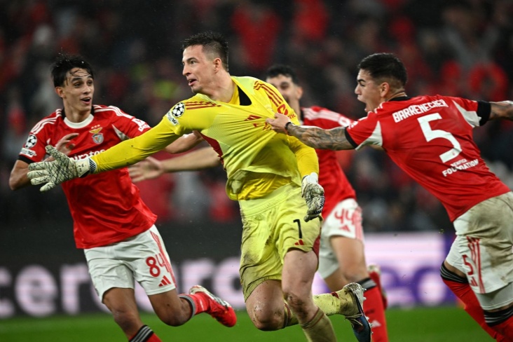 "Benfika"nın ukraynalı qapıçısı adını ÇL-in tarixinə yazdırdı