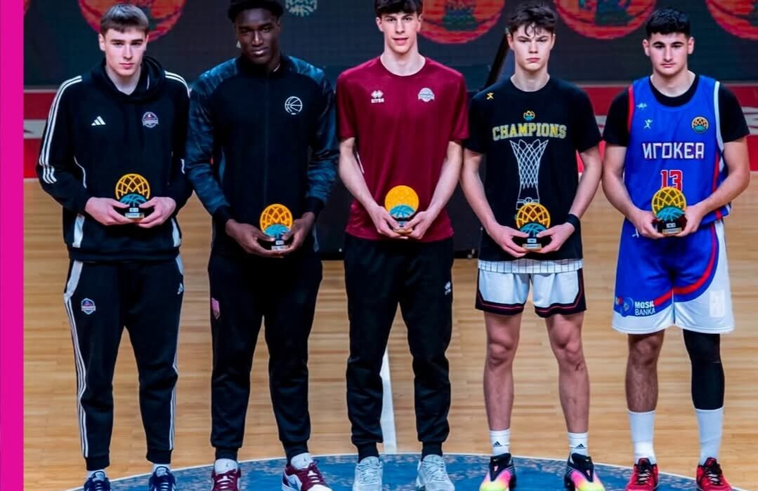 “Sabah”ın oyunçusu ÇL-də rəmzi komandaya düşdü