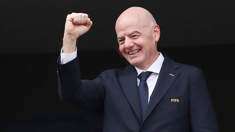 "The New York Post": "İnfantino DÇ-2026-da Baloqunun qırmızı vərəqəsini şəxsən ləğv edib"