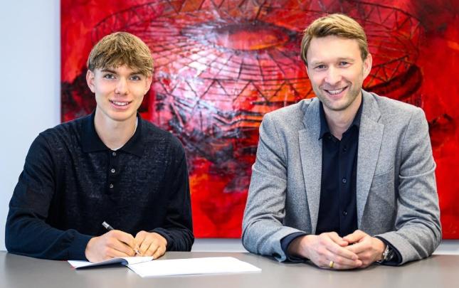 “Bayer” 16 yaşlı futbolçu transfer etdi