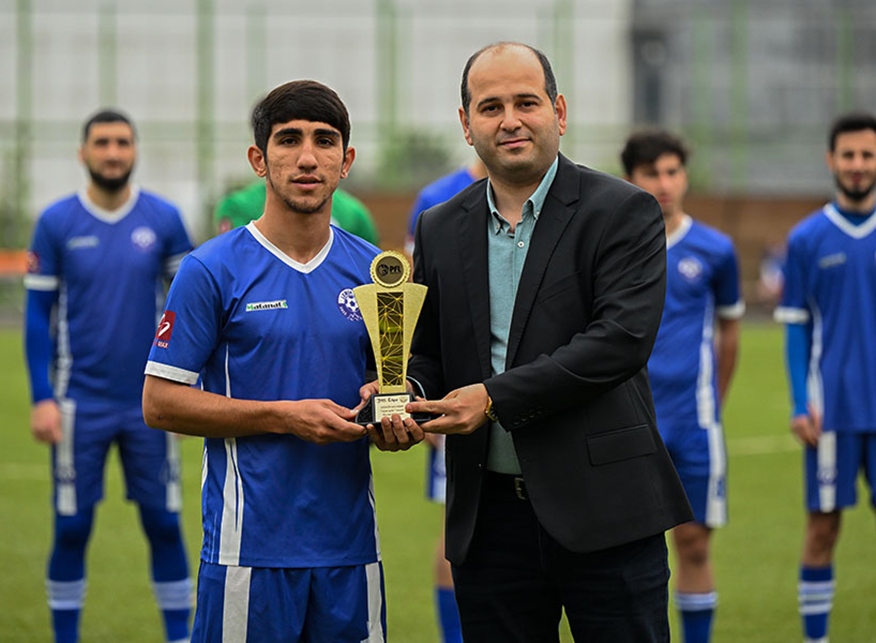 “Lerik”in futbolçusu mükafatlandırıldı