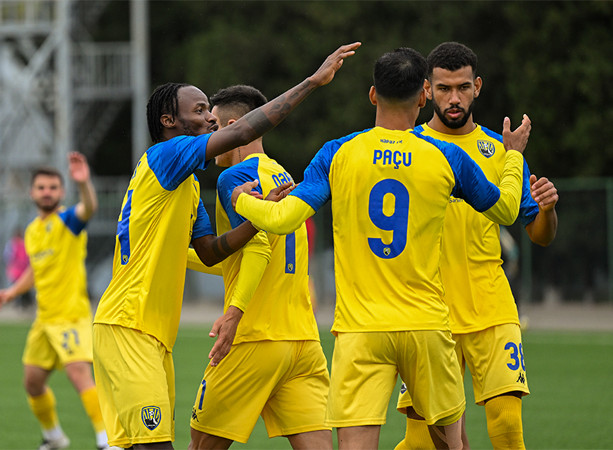 “Kəpəz”in futbolçusu “Şəfa”ya keçir