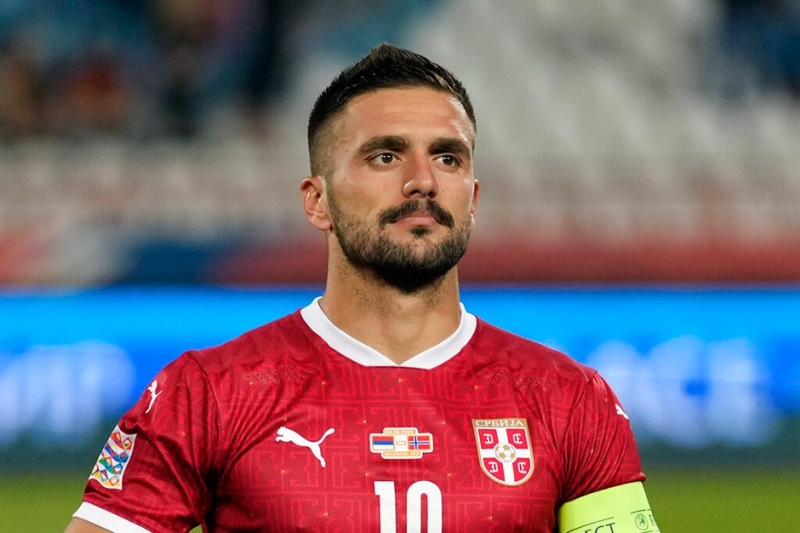 “Ayaks”ın kapitanı evinin qarşısında hücuma məruz qaldı